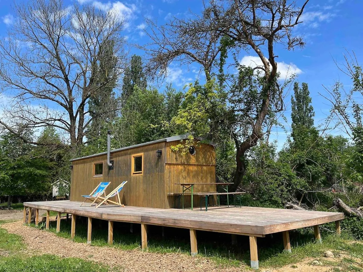 Overnight Stay In A Shepherd'S Wagon Tiny House 뮌헨