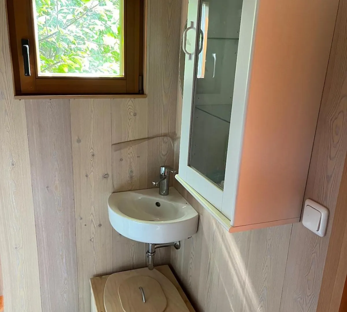Overnight Stay In A Shepherd'S Wagon Tiny House 뮌헨 0*,